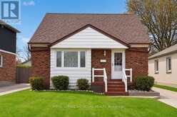 36 AINSDALE ROAD | Toronto Ontario | Slide Image Two