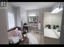 21 BUGGEY LANE | Ajax Ontario | Slide Image Seventeen