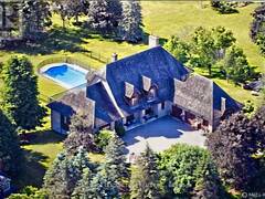 21 BUGGEY LANE Ajax Ontario, L1Z 1X4