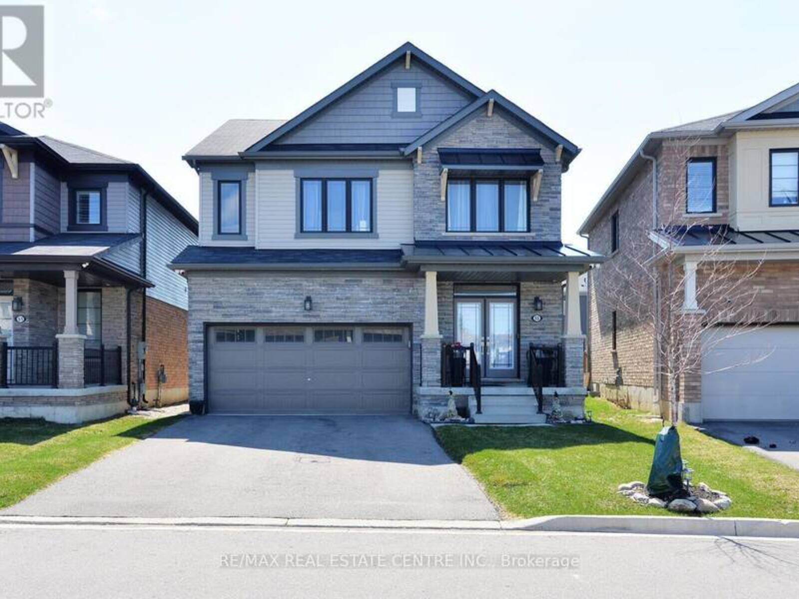 55 MAGDALENA STREET, Hamilton, Ontario L8J 0M3