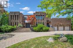 9 FORSON COURT | Markham Ontario | Slide Image Three
