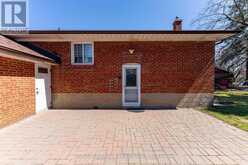21 BENWAY DRIVE | Toronto Ontario | Slide Image Six