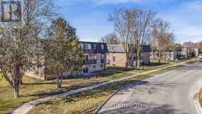 1 - 633 BARBER AVENUE N | Listowel Ontario | Slide Image Thirteen