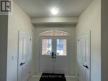 537 VETERANS DRIVE | Brampton Ontario | Slide Image Eighteen