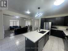 537 VETERANS DRIVE | Brampton Ontario | Slide Image Seven