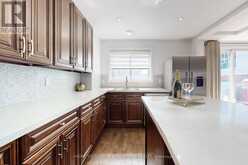 21 PRETORIA AVENUE | Toronto Ontario | Slide Image Twelve