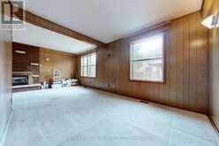 63 OXFORD STREET | Richmond Hill Ontario | Slide Image Six