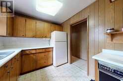 63 OXFORD STREET | Richmond Hill Ontario | Slide Image Twelve