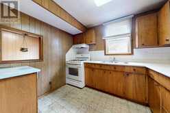 63 OXFORD STREET | Richmond Hill Ontario | Slide Image Nine
