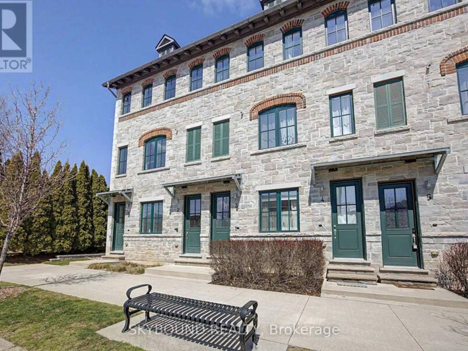 3 - 290 BARTON STREET W, Hamilton, Ontario L8R 3P3