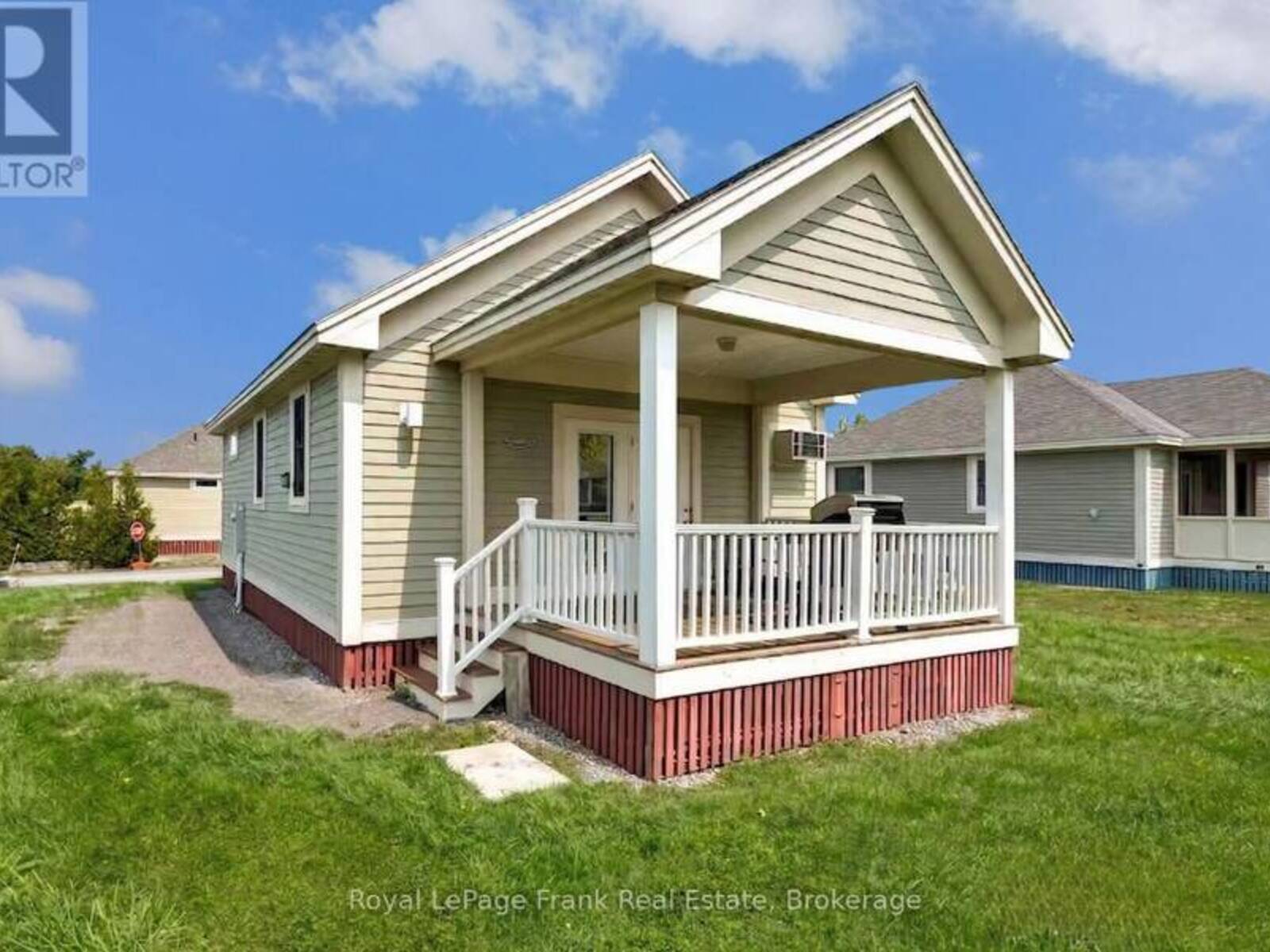 52 - 11 BUTTERNUT LANE, Prince Edward, Ontario K0K 1P0
