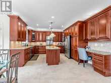 59 BLACK WALNUT CRESCENT | Richmond Hill Ontario | Slide Image Fourteen
