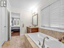 59 BLACK WALNUT CRESCENT | Richmond Hill Ontario | Slide Image Twenty-two