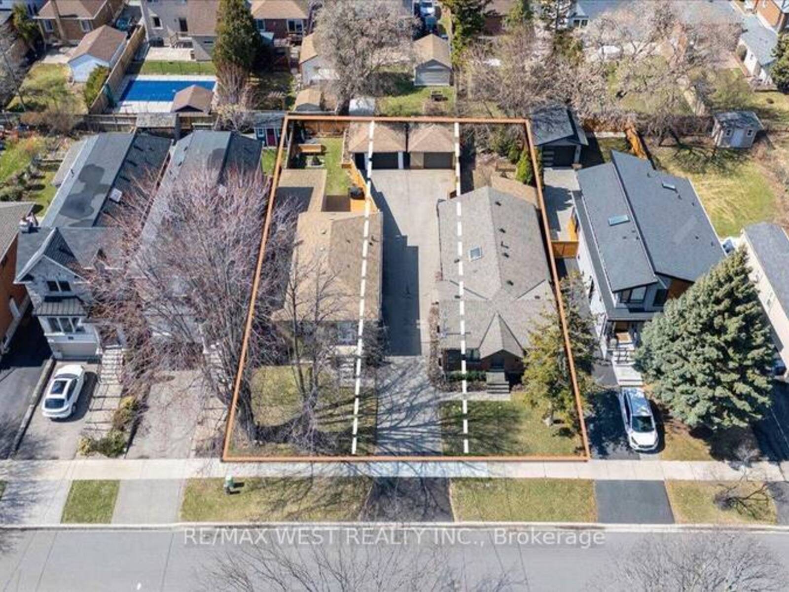 200 & 204 DELTA STREET, Toronto, Ontario M8W 4E4