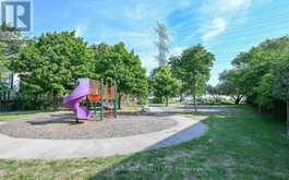 198 BEACH BOULEVARD | Hamilton Ontario | Slide Image Sixteen