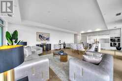 617 - 399 ROYAL ORCHARD BOULEVARD | Markham Ontario | Slide Image Eleven