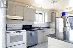 8 PLUMTREE PLACE | North Bay Ontario | Slide Image Four
