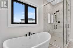 6192 CURLIN CRESCENT | Niagara Falls Ontario | Slide Image Thirty-two