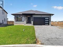 6192 CURLIN CRESCENT Niagara Falls Ontario, L2H 3W8