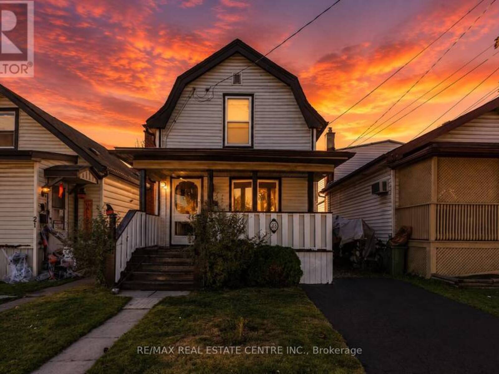 23 FREDERICK AVENUE, Hamilton, Ontario L8H 4K1