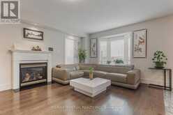 85 MAPLE RIDGE CRESCENT E | Markham Ontario | Slide Image Five