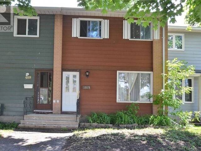 960 MEADOWLANDS DRIVE Ottawa Ontario, K2C 0K3 - 3 Bedrooms Home For Sale