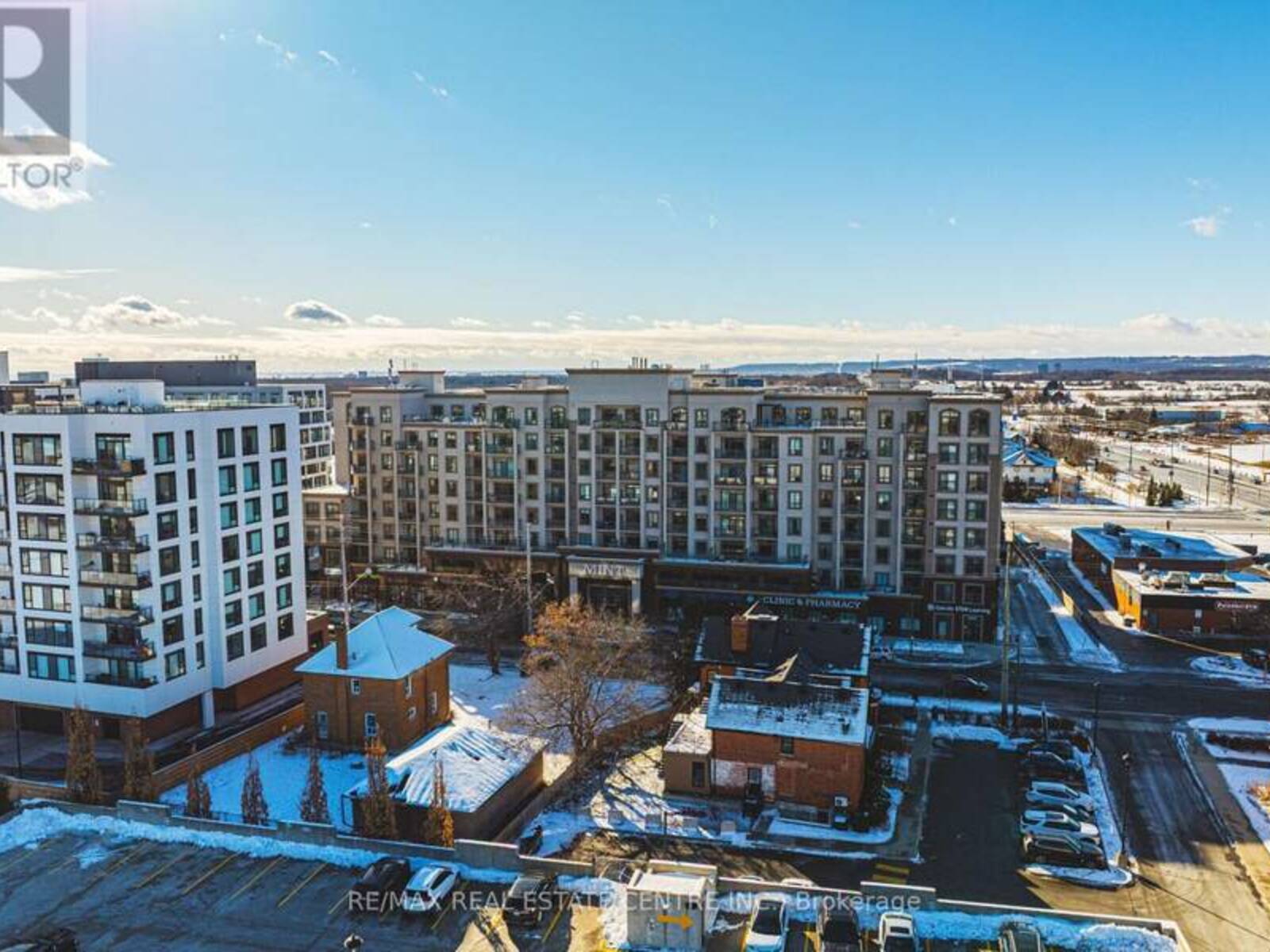 706 - 2486 OLD BRONTE ROAD, Oakville, Ontario L6M 0Y4