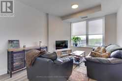 419 - 185 DEERFIELD ROAD | Newmarket Ontario | Slide Image Seventeen