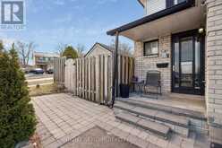 56 HEMINGWAY CRESCENT | Barrie Ontario | Slide Image Four