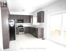 66 WHITE CRESCENT | Barrie Ontario | Slide Image Twelve