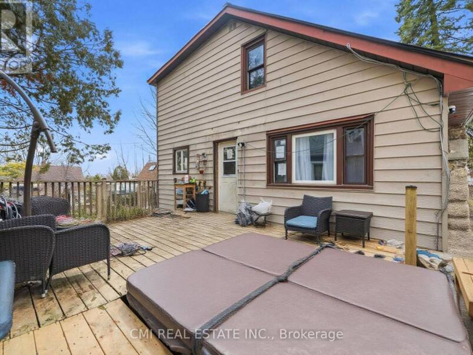 345 LINWOOD AVENUE, Orillia, Ontario L3V 2W8