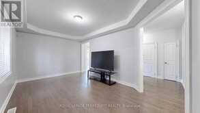 28 RICHMOND PARK DRIVE | Georgina Ontario | Slide Image Twelve