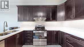 28 RICHMOND PARK DRIVE | Georgina Ontario | Slide Image Thirteen