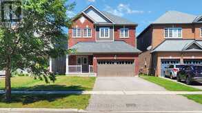 28 RICHMOND PARK DRIVE | Georgina Ontario | Slide Image One