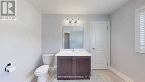 28 RICHMOND PARK DRIVE | Georgina Ontario | Slide Image Thirty