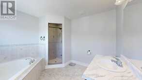 28 RICHMOND PARK DRIVE | Georgina Ontario | Slide Image Thirty-one