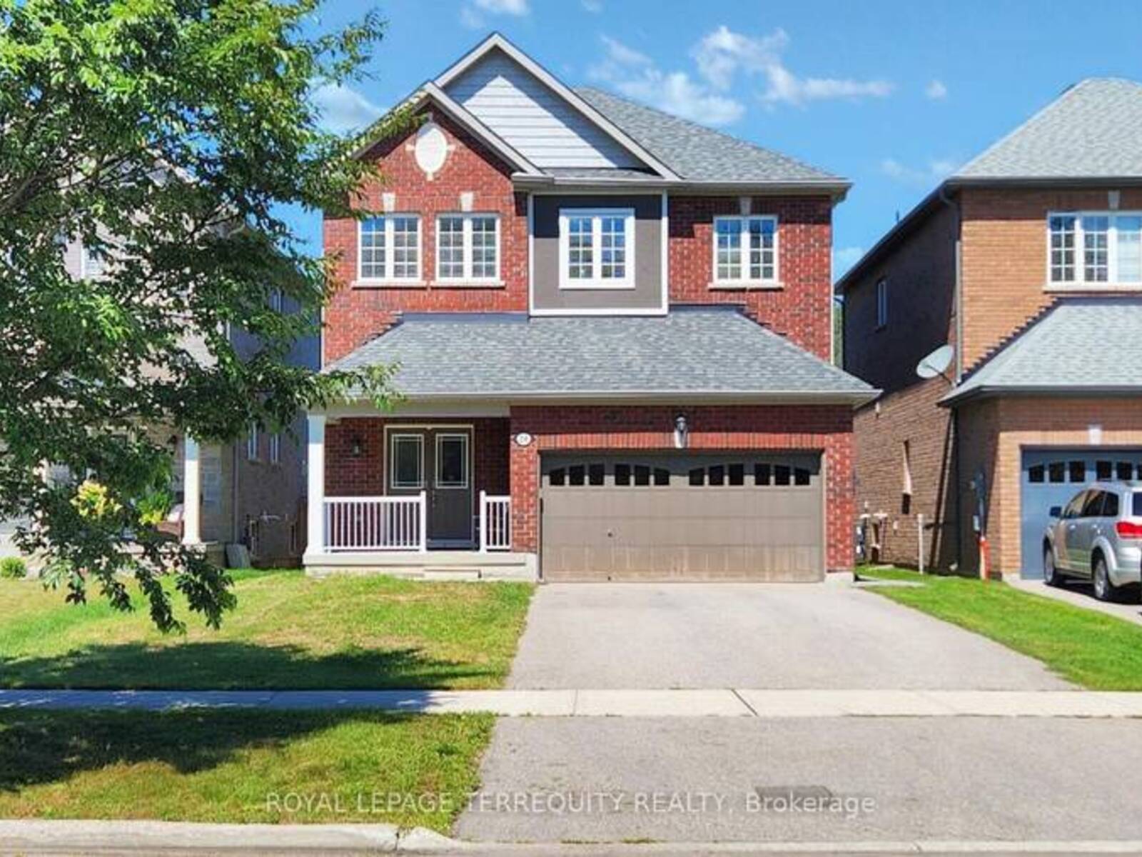 28 RICHMOND PARK DRIVE, Georgina, Ontario L4P 0H2