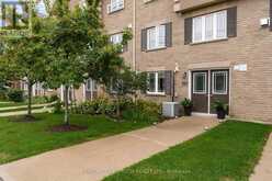 221 HARVIE ROAD | Barrie Ontario | Slide Image Three
