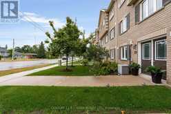 221 HARVIE ROAD | Barrie Ontario | Slide Image Four