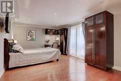 35 GARDINER ROAD | Toronto Ontario | Slide Image Twenty-seven