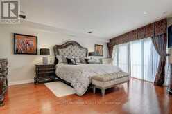 35 GARDINER ROAD | Toronto Ontario | Slide Image Nineteen