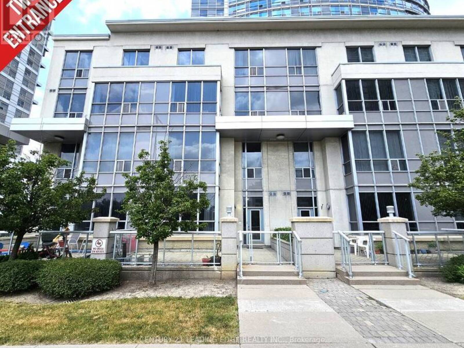 TH120 - 38 LEE CENTRE DRIVE, Toronto, Ontario M1H 3J7