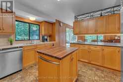 36 BOSTWICK ISLAND | Leeds and the Thousand Islands Ontario | Slide Image Seventeen