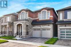 38 TIPP DRIVE | Richmond Hill Ontario | Slide Image Two