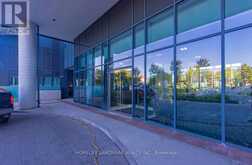 507A - 9088 YONGE STREET | Richmond Hill Ontario | Slide Image Four