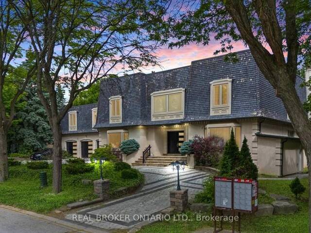 106 TEEFY AVENUE Richmond Hill Ontario, L4C 8C6 - 6 Bedrooms Home For Sale