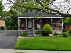 36 DELAWANA DRIVE Toronto Ontario, M1G 2A8