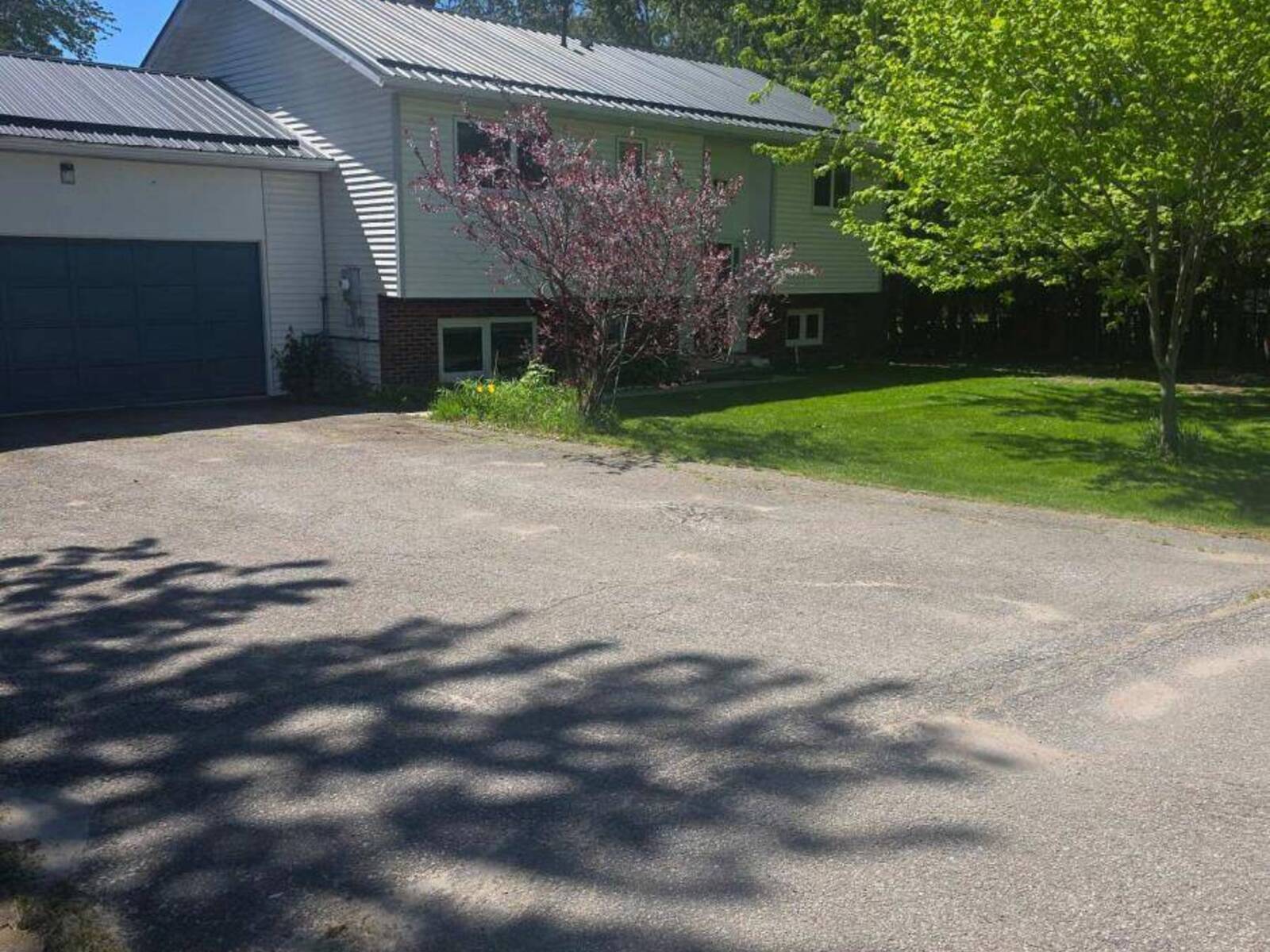 859 LAKESHORE ROAD E, Oro-Medonte, Ontario L0L 1T0