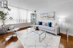 PH208 - 81 TOWNSGATE DRIVE | Vaughan Ontario | Slide Image Three