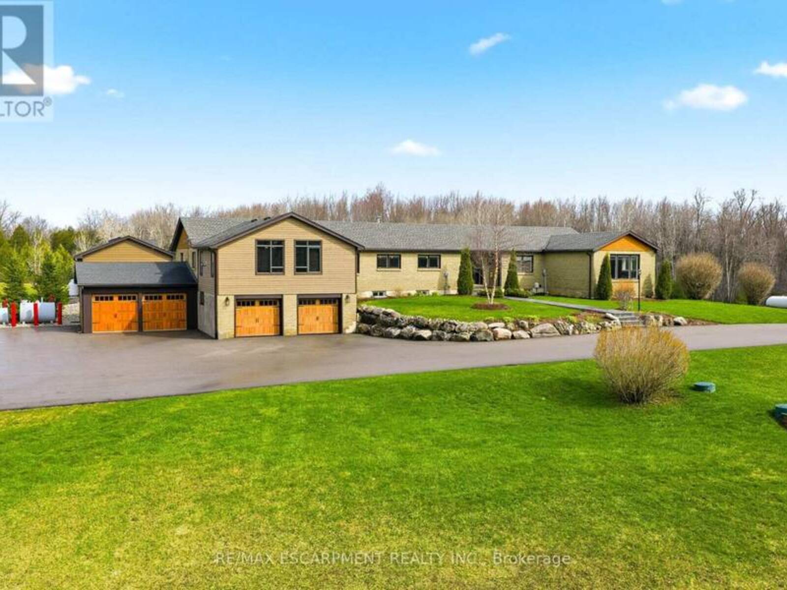 1371 10TH CONCESSION ROAD W, Hamilton, Ontario N0B 2J0